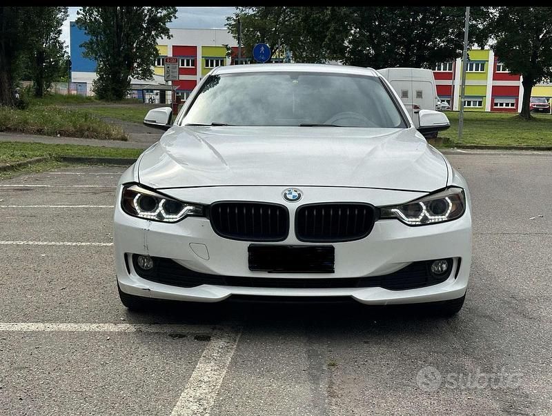 Usata BMW 316 116 CV (85 kW) 2013 Bianco Berlina