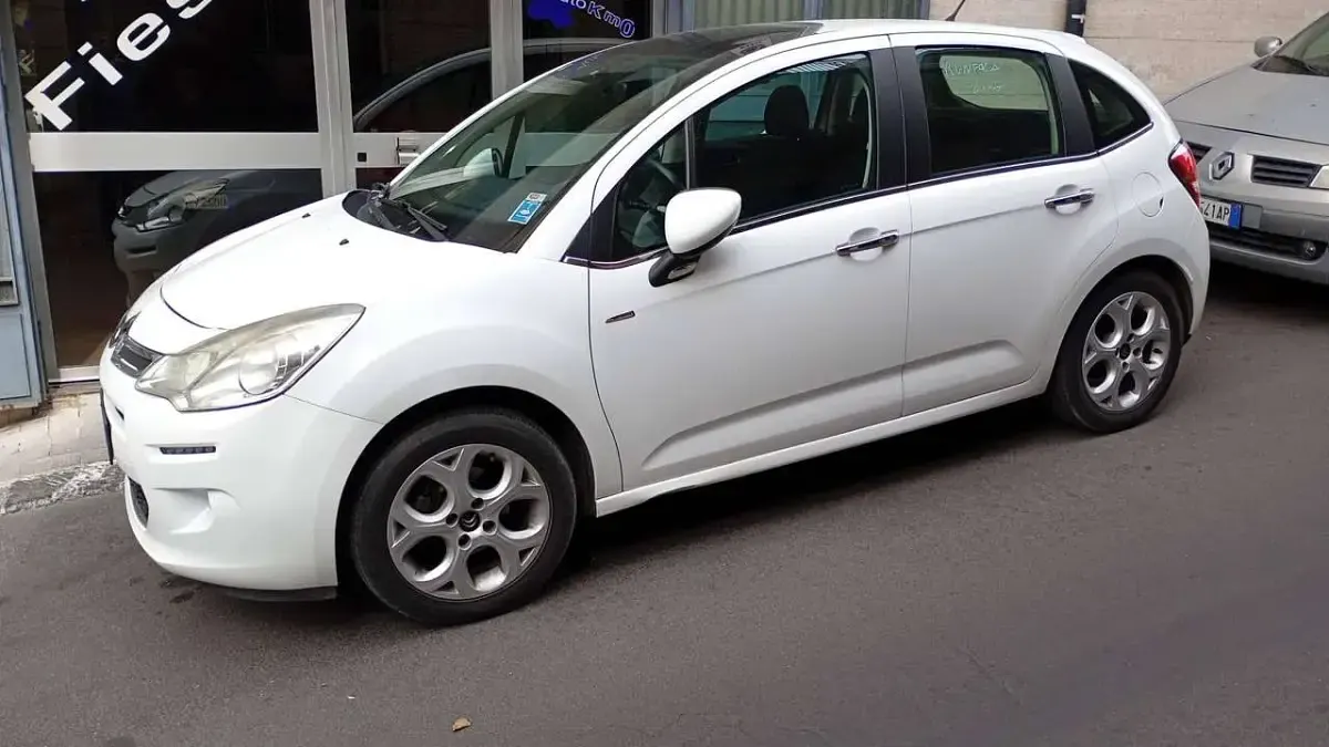 Usata Citroën C3 Exclusive 68 CV (50 kW) 2015 Bianco Berlina