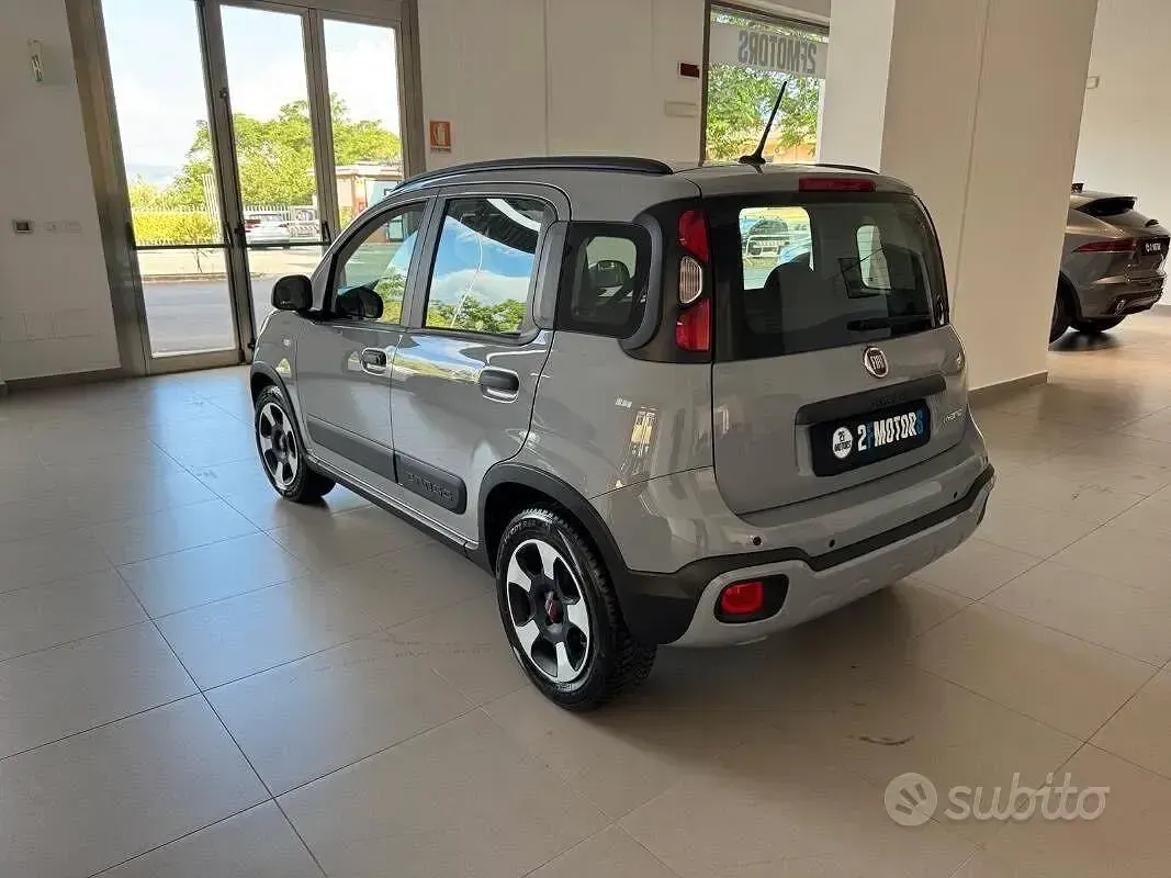Usata Fiat Panda Cross Cross 70 CV (51 kW) 2020 Grigio Utilitaria