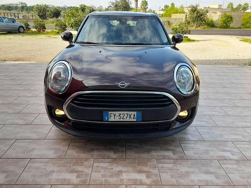 Usata Mini One D Clubman Business 116 CV (85 kW) 2019 Marrone Station wagon