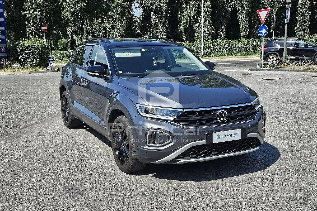 Usata VW T-Roc Sport 150 CV (110 kW) 2023 Grigio SUV