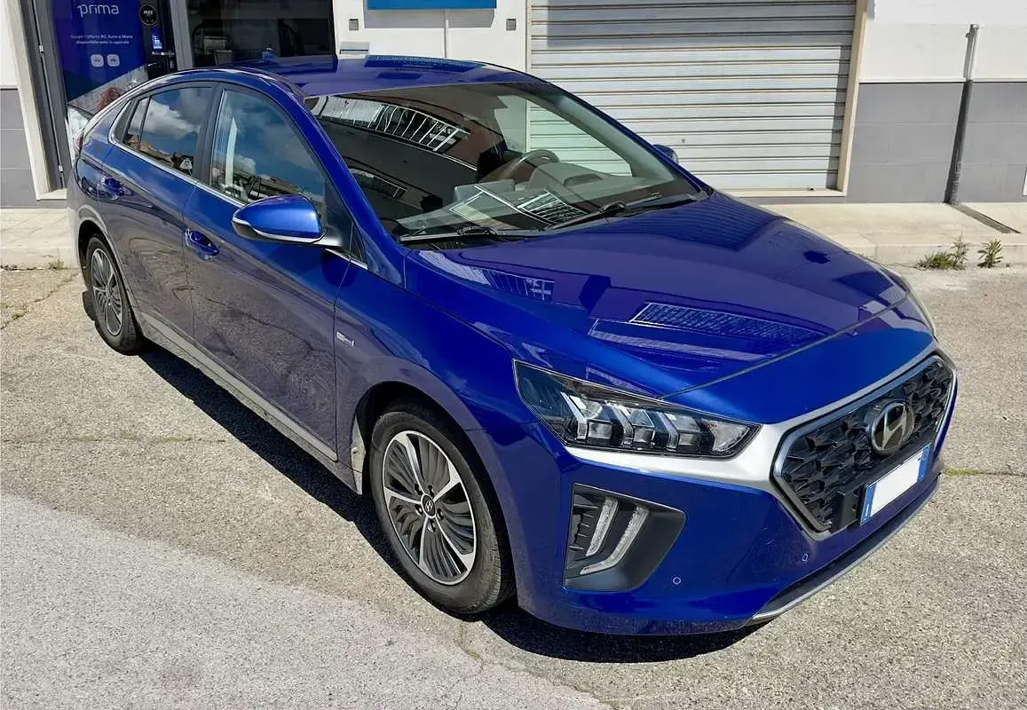 Usata Hyundai Ioniq Prime 105 CV (77 kW) 2020 Blu Utilitaria