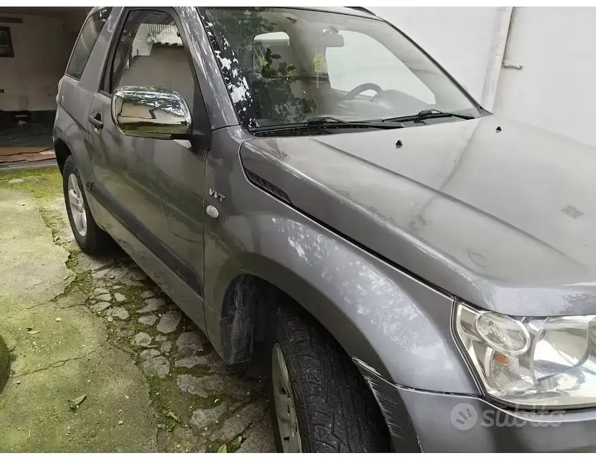 Usata Suzuki Vitara 106 CV (77 kW) 2006 Grigio Station wagon