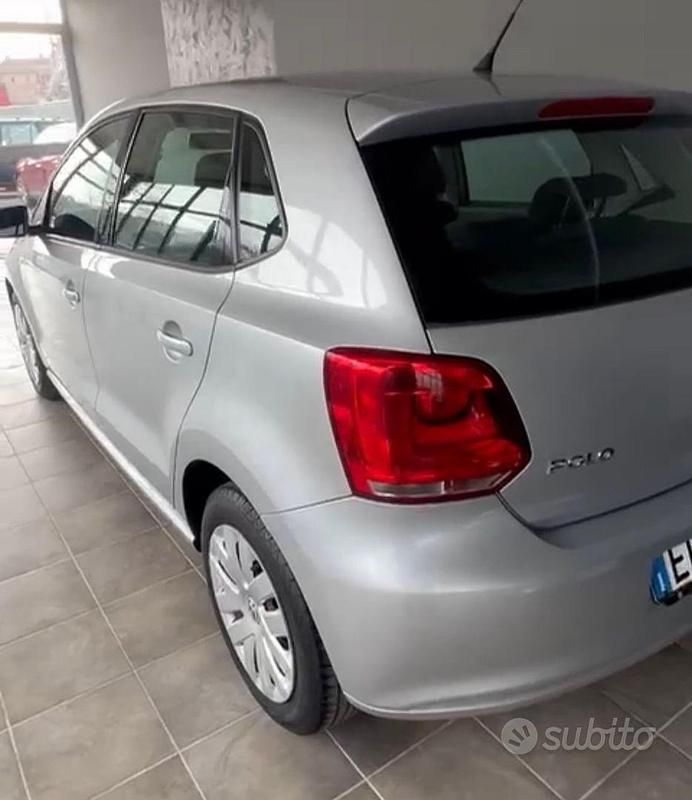 Usata VW Polo 70 CV (51 kW) 2010 Grigio Utilitaria