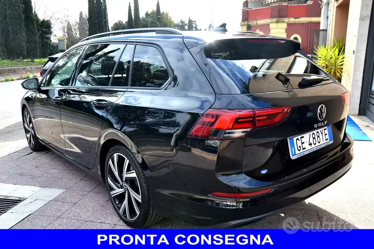 Usata VW Golf VII 150 CV (110 kW) 2021 Nero Utilitaria