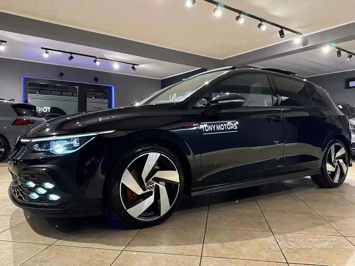 Usata VW Golf VIII GTI 245 CV (180 kW) 2021 Nero Berlina