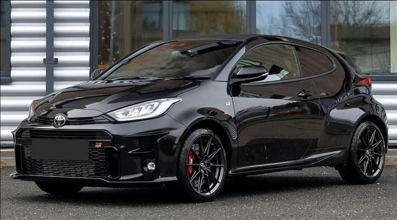 Nuova Toyota Yaris 261 CV (191 kW) 2025 Nero Utilitaria