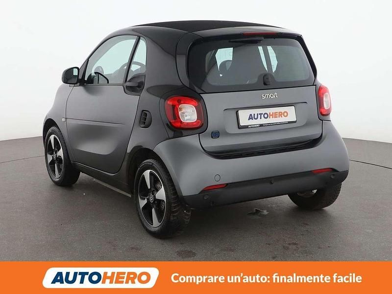 Usata Smart ForTwo Coupé Passion 41 kW (56 CV) 2023 Grigio Utilitaria