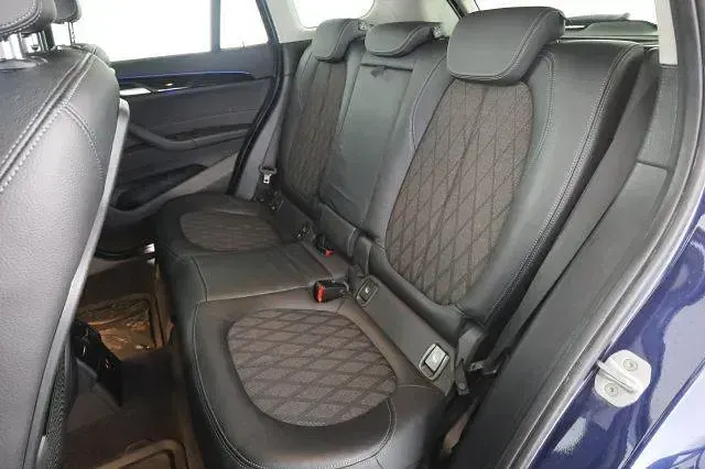Usata BMW X1 xLine 150 CV (110 kW) 2019 Mediterranean blue SUV
