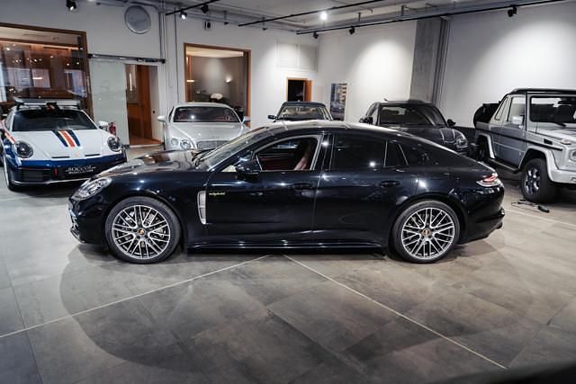 Usata Porsche Panamera Platinum Edition 330 CV (242 kW) 2022 Nero Berlina