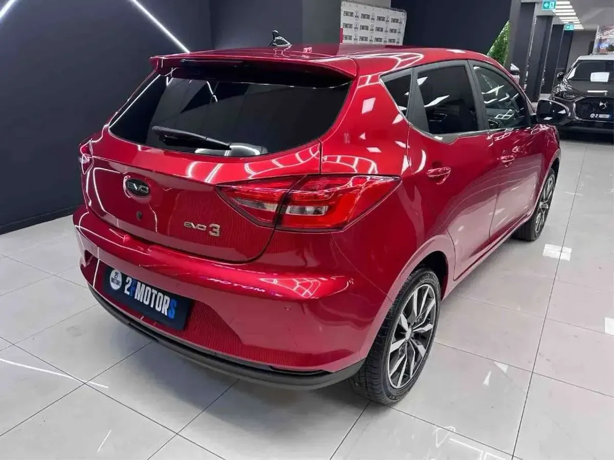 Nuova EVO Evo 3 107 CV (78 kW) 2026 Nero SUV