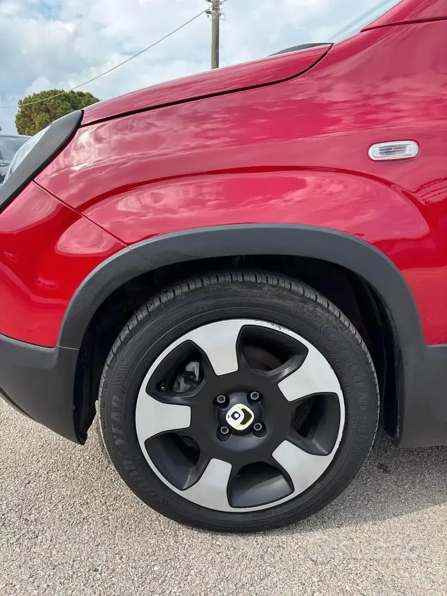 Usata Fiat Panda S 70 CV (51 kW) 2025 Rosso Utilitaria