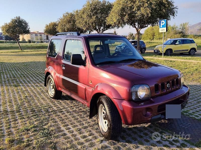 Usata Suzuki Jimny 80 CV (58 kW) 2000 Rosso SUV