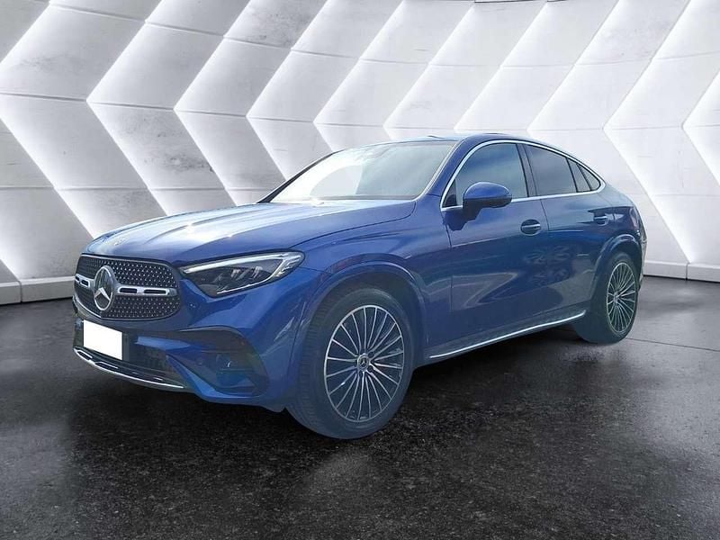 Usata Mercedes GLC300e AMG line 269 CV (197 kW) 2023 Blu/azzurro Coupé