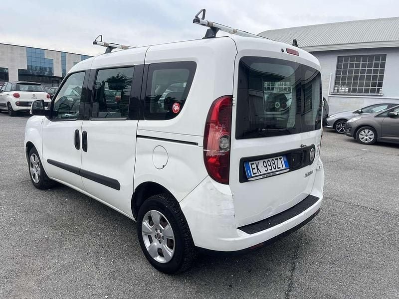 Usata Fiat Doblò Dynamic 105 CV (77 kW) 2011 Other Monovolume