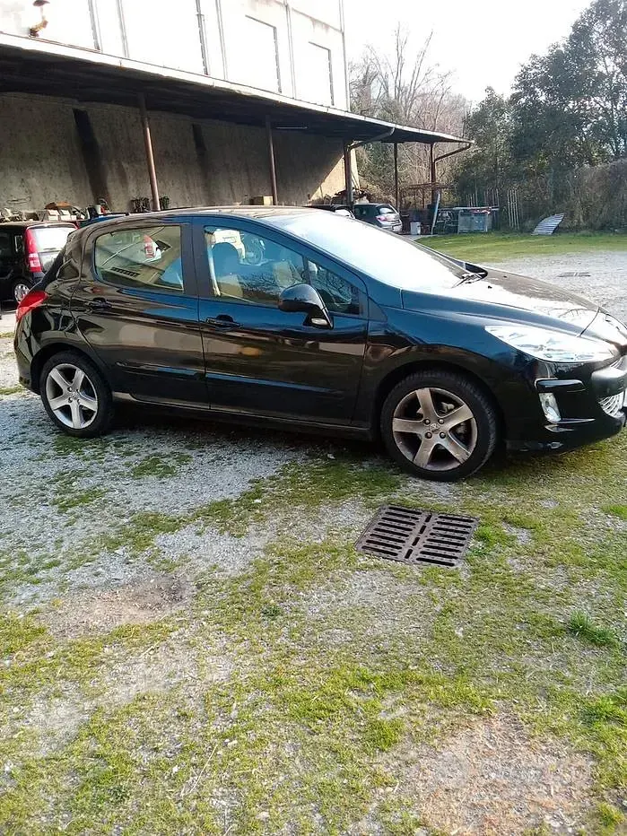 Usata Peugeot 308 80 CV (58 kW) 2009 Nero Utilitaria