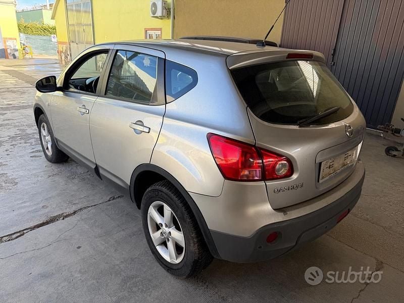 Usata Nissan Qashqai Visia 150 CV (110 kW) 2007 Grigio SUV