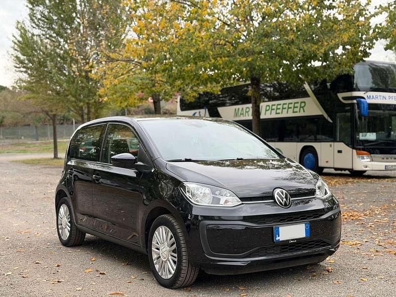 Usata VW up! move up! 65 CV (47 kW) 2021 Nero Utilitaria