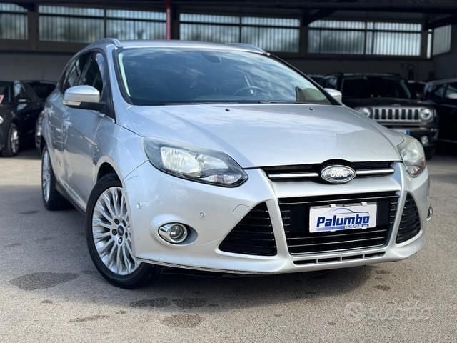 Usata Ford Focus Titanium 116 CV (85 kW) 2012 Grigio Station wagon