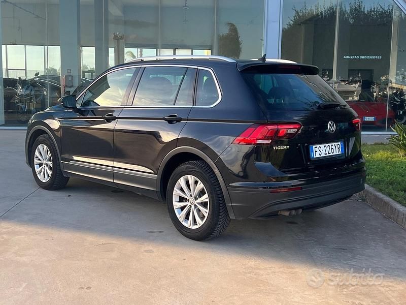 Usata VW Tiguan Business 150 CV (110 kW) 2018 Nero SUV
