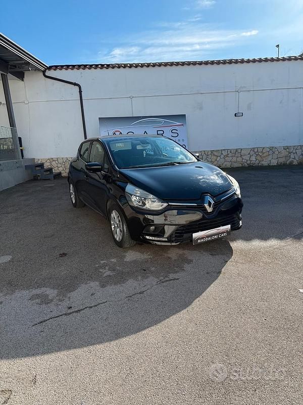 Usata Renault Clio IV Zen 75 CV (55 kW) 2017 Nero Berlina