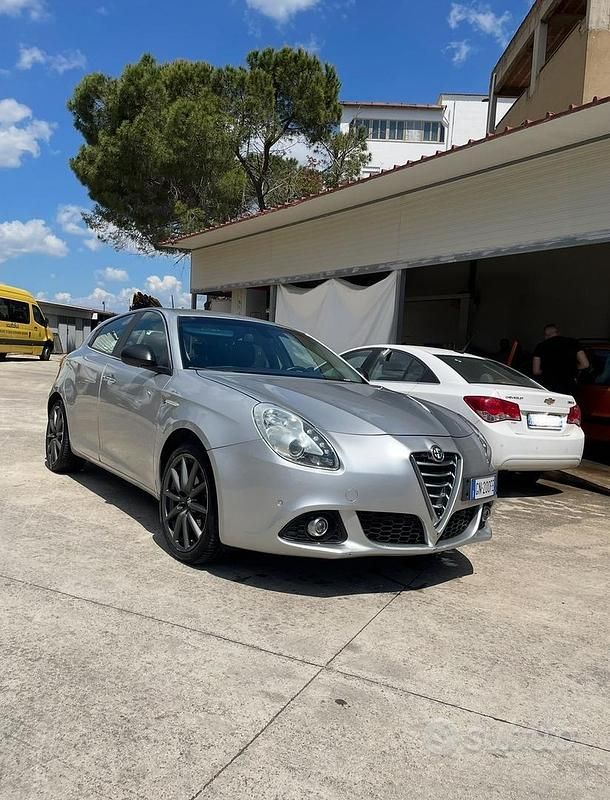 Usata Alfa Romeo Giulietta Exclusive 2016 Grigio Berlina