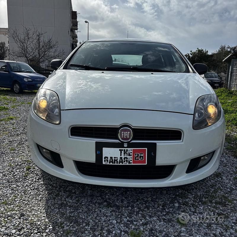 Usata Fiat Bravo Active 105 CV (77 kW) 2012 Bianco Utilitaria