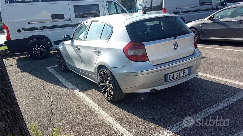 Usata BMW 120 163 CV (119 kW) 2005 Grigio Utilitaria