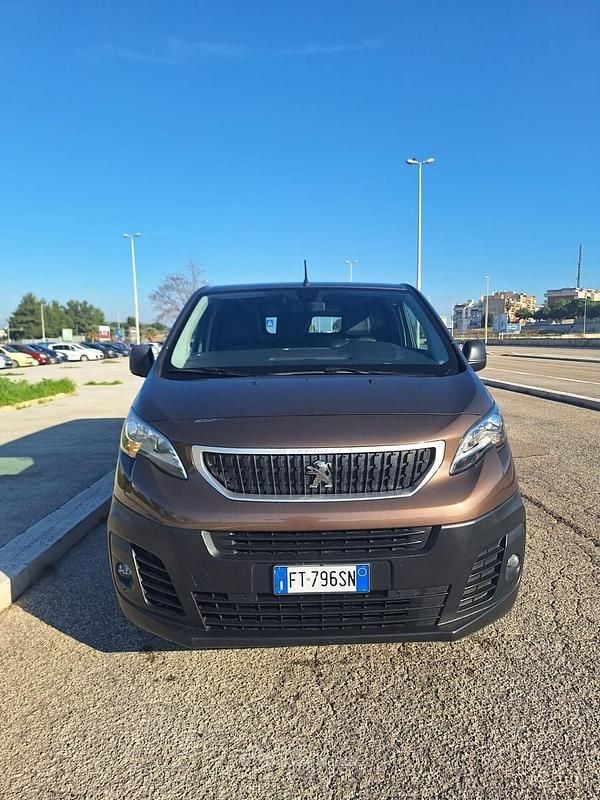 Usata Peugeot Expert Sport 150 CV (110 kW) 2019 Marrone Furgone