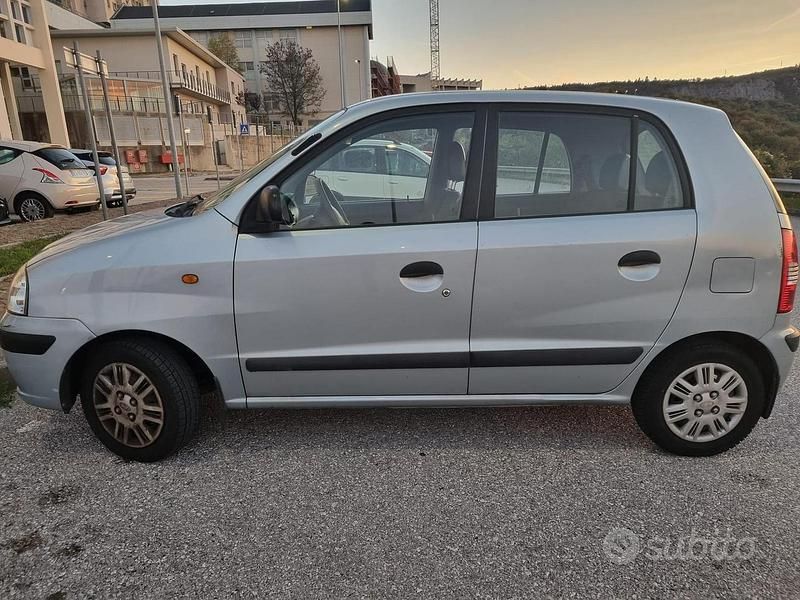 Grigio Usata 2007 Hyundai Atos Due volumi | 1000 € (Super prezzo) - Immagine 1/3