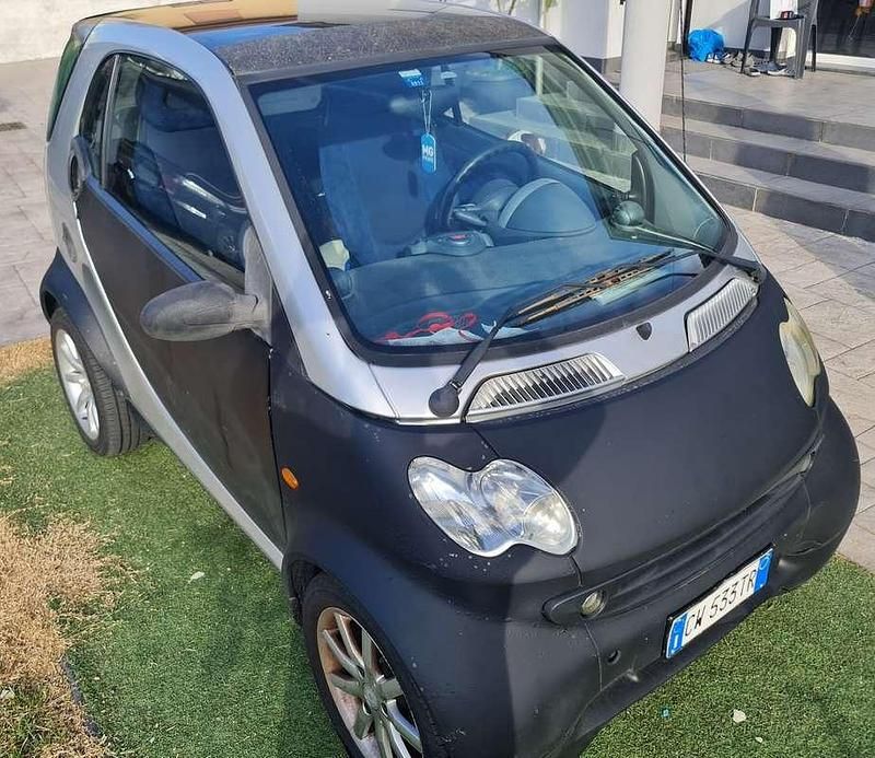 Usata 2005 Smart ForTwo Coupé Passion Due volumi | 1800 € (Ottimo prezzo) - Immagine 1/4
