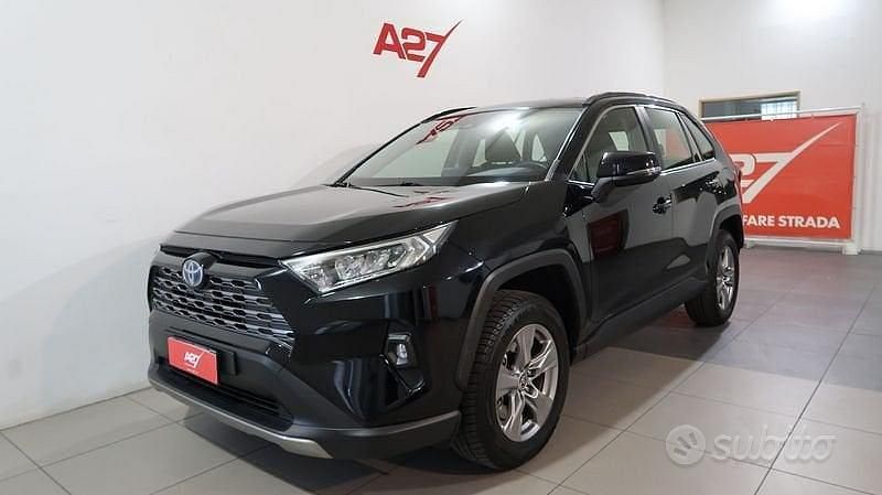 Usata Toyota RAV4 Hybrid Business Edition 218 CV (160 kW) 2022 Nero SUV