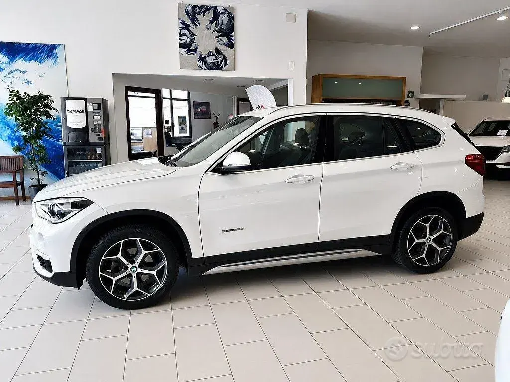 Usata BMW X1 xLine 116 CV (85 kW) 2017 Bianco SUV