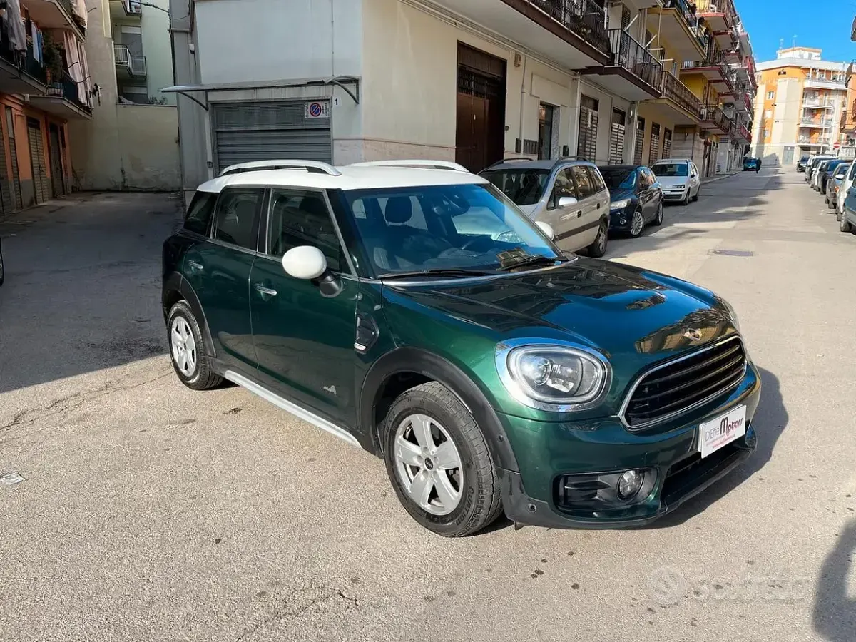 Usata Mini Cooper D Countryman 150 CV (110 kW) 2017 Verde SUV