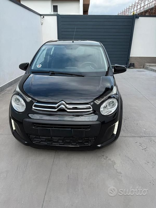 Nero Usata 2015 Citroën C1 Due volumi | 6300 € (Ottimo prezzo) - Immagine 1/4