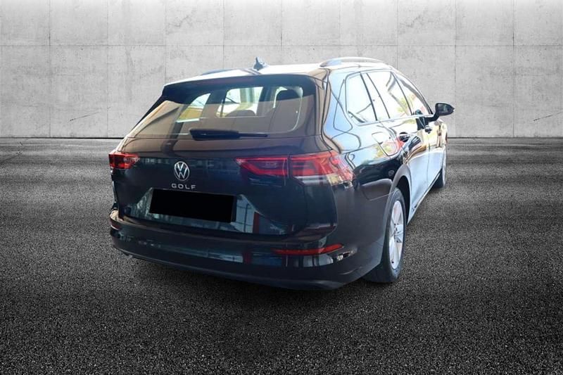 Usata VW Golf VIII Life 150 CV (110 kW) 2024 Nero Station wagon