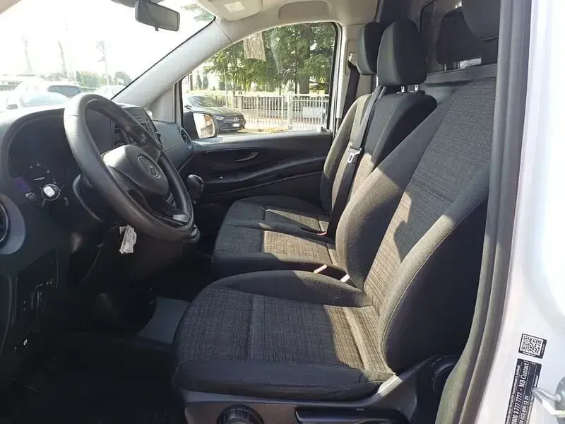 Usata Mercedes Vito 136 CV (100 kW) 2016 Bianco artico Furgone