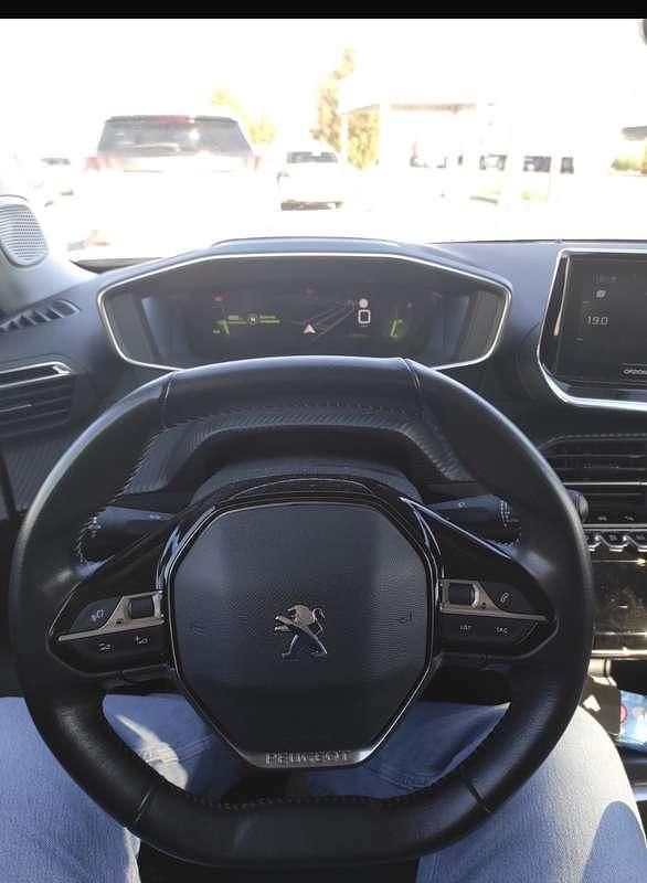 Usata Peugeot 2008 Allure 131 CV (96 kW) 2020 SUV