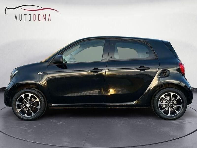 Usata Smart ForFour 71 CV (52 kW) 2016 Nero Utilitaria