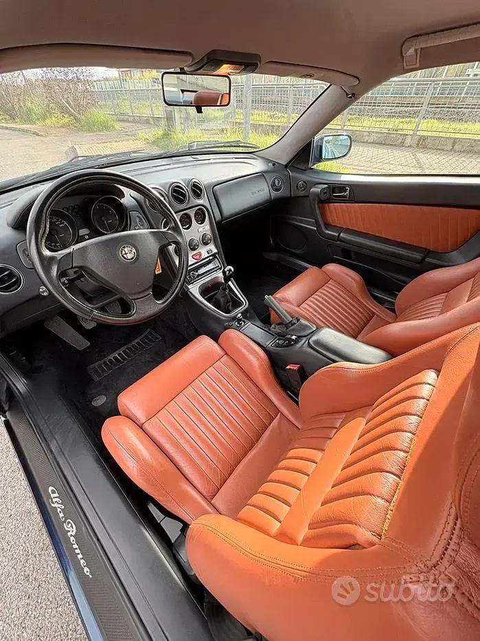 Usata Alfa Romeo GTV 150 CV (110 kW) 2001 Blu Coupé