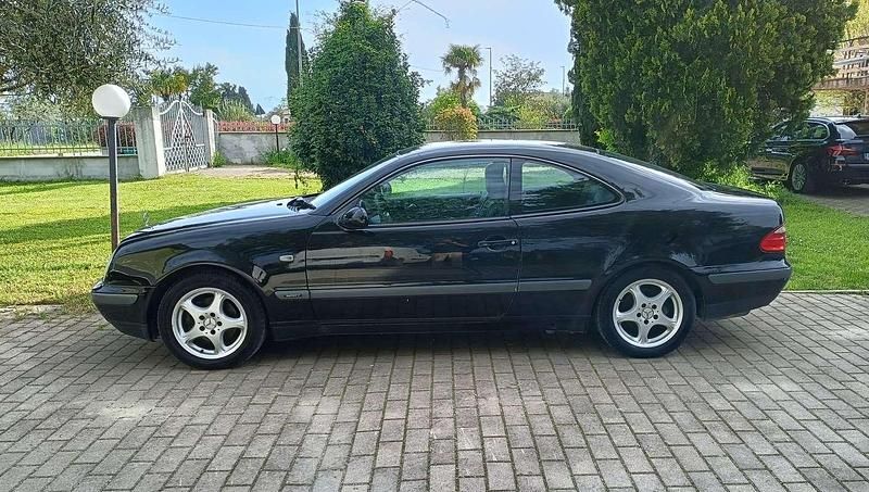 Nero Usata 1998 Mercedes CLK200 Coupé | 3400 € (Buon prezzo) - Immagine 1/4