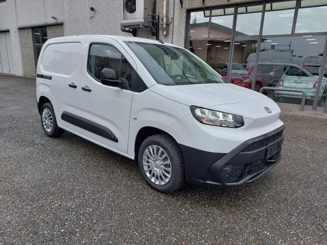 Usata Toyota Proace City 102 CV (75 kW) 2024 Bianco Monovolume
