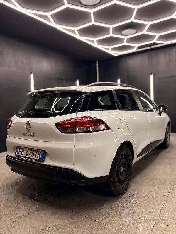 Usata Renault Clio GrandTour 75 CV (55 kW) 2015 Bianco Station wagon