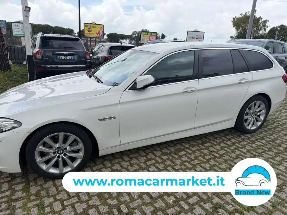 Usata BMW 520 Efficient Dynamics 190 CV (139 kW) 2016 Bianco Station wagon