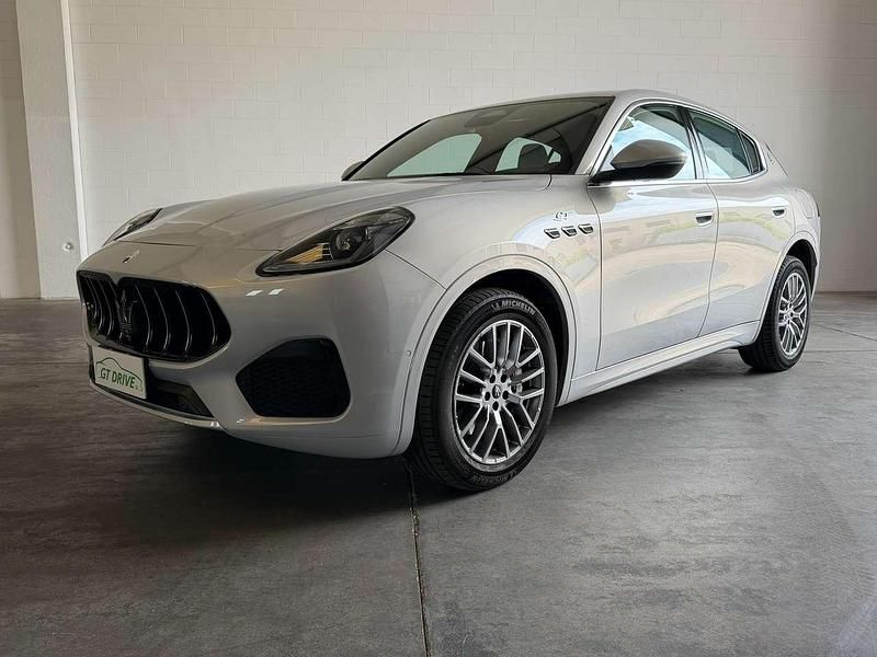 Usata Maserati Grecale GT 300 CV (220 kW) 2022 Argento metallizzato SUV