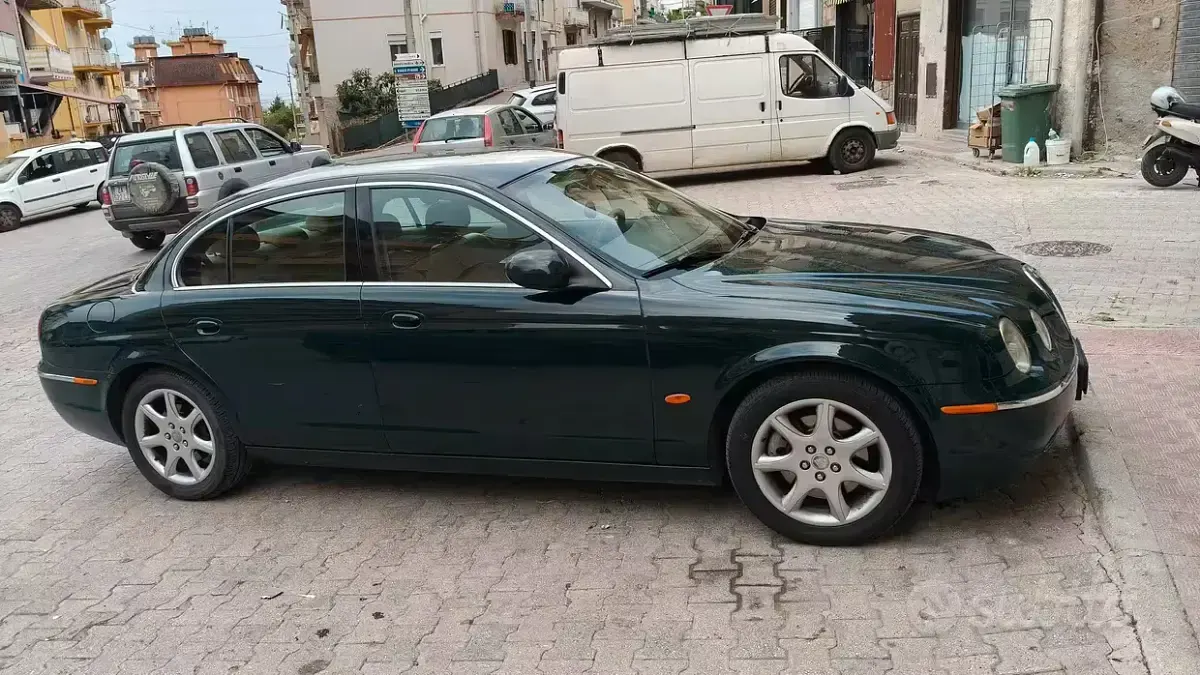 Usata Jaguar S-Type S 207 CV (152 kW) 2004 Verde Berlina