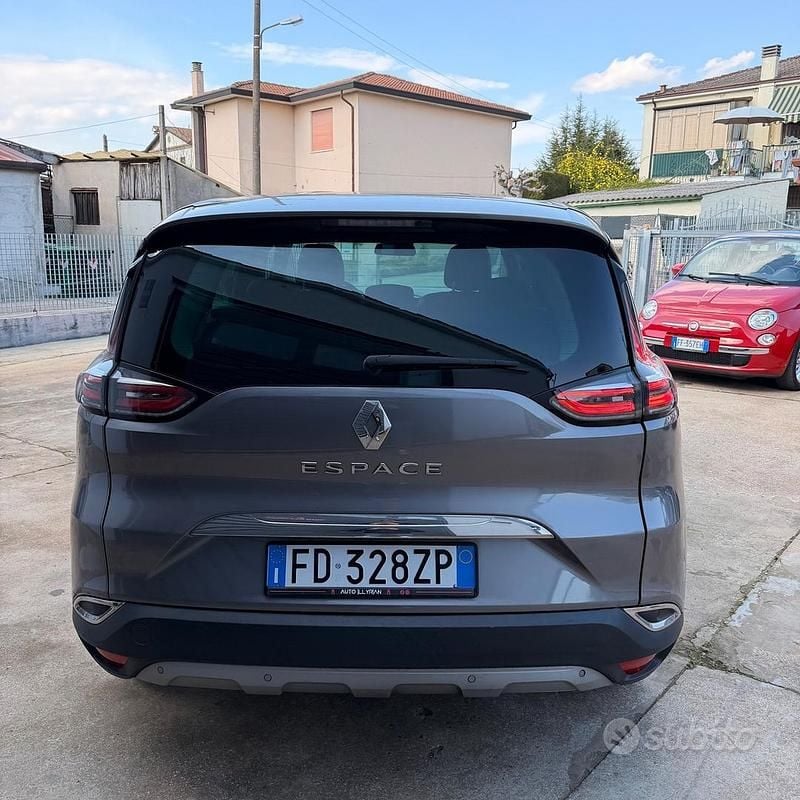 Usado Renault Espace Intens 160 CV (117 kW) 2016 Azul Monovolumen