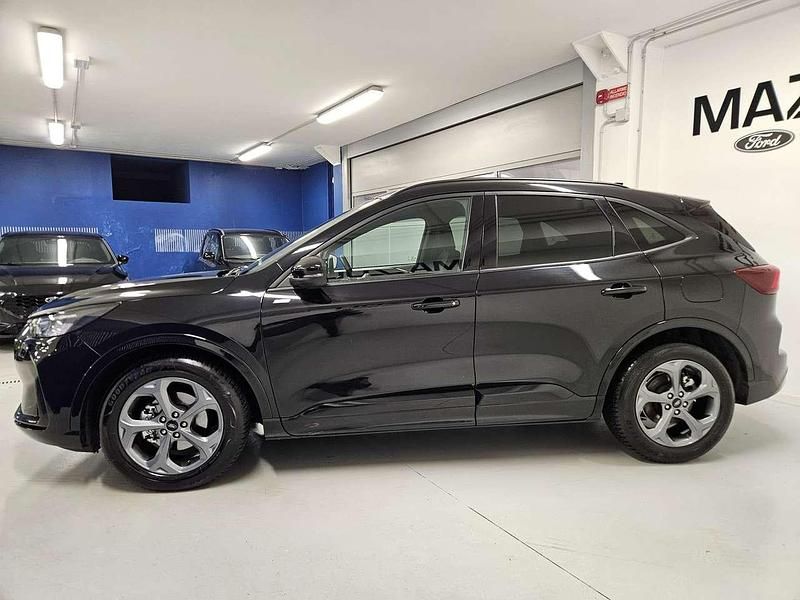 Usata Ford Kuga ST-Line 179 CV (131 kW) 2025 Agata black SUV