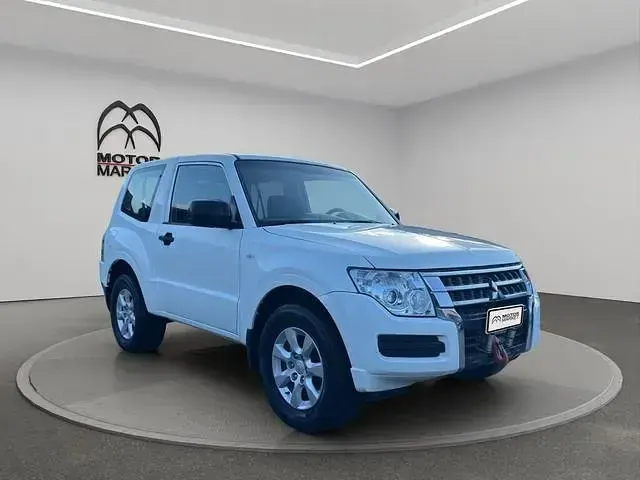 Usata Mitsubishi Pajero 190 CV (139 kW) 2018 Bianco SUV