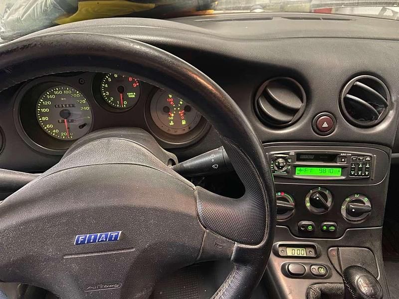 Usata Fiat Barchetta 131 CV (96 kW) 2002 Grigio Cabrio